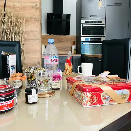 Le Chene Apartment *